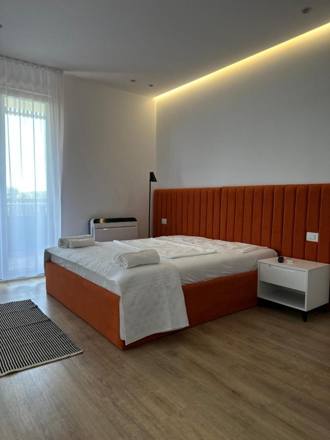 Hotel Restaurant Natyra E Qete Lezhe Luaran gambar